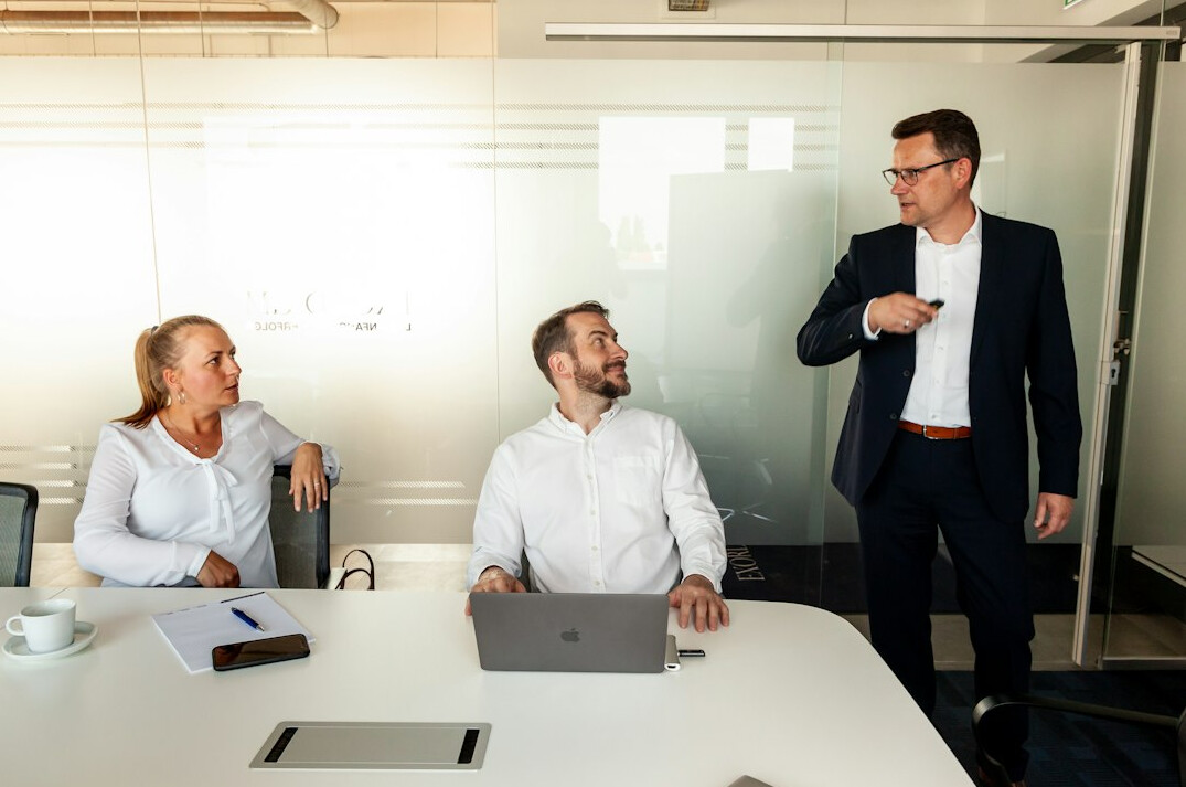 manager coaching employee
